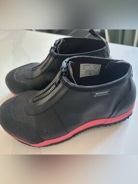 Unisex Boots Bogs Overshoe Zip Composite Safety Toe NIB Size 5 Men / 7 Women
